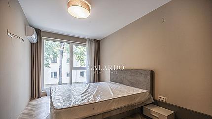 Modern one bedroom apartment in a building with concierge near South Park, Lozenets