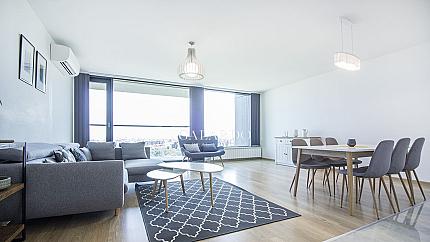 Stylish apartment with unique views with building A 3