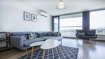 Stylish apartment with unique views with building A 3