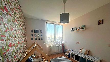 Furnished apartment in Rue House building