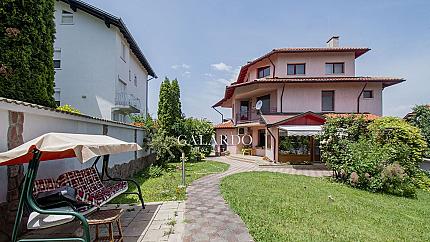 Magnificent single-family house at the foot of the Rila mountain in the town of Sapareva Banya