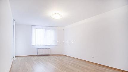 Three bedroom apartment in Lozenets with a view of Vitosha