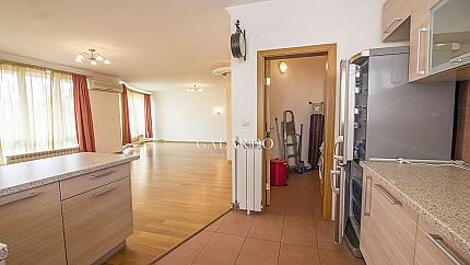 Spacious apartment whit three bedrooms in the district of Lozenets