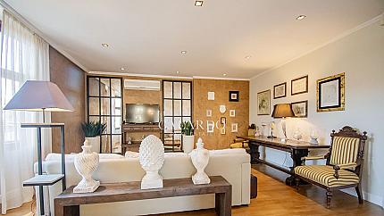 Splendid three bedroom apartment in the heart of the city center