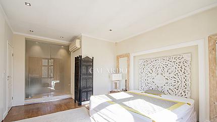 Splendid three bedroom apartment in the heart of the city center