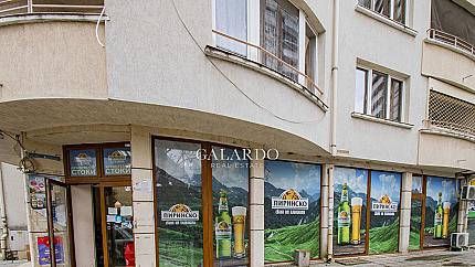 Corner shop in a new building in Iztok district