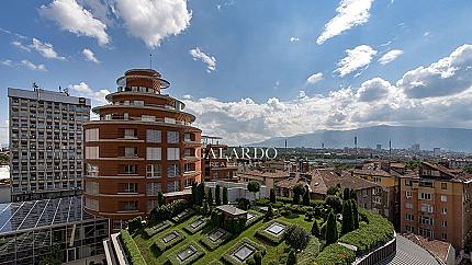 Panoramic apartment in a luxury complex in Doctor's garden