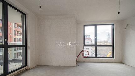 New south-facing one-bedroom apartment, Poligona quarter