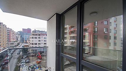 New south-facing one-bedroom apartment, Poligona quarter