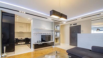 Modern three bedroom apartment near Zaimov Park