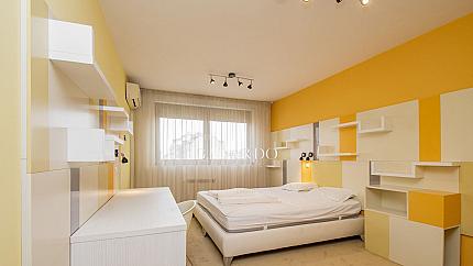 Модерен апартамент с три спални до парк Заимов