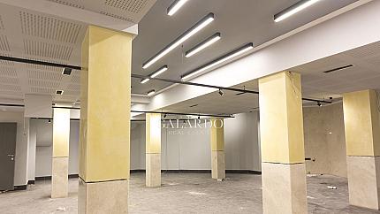 Nightclub on Garibaldi Square