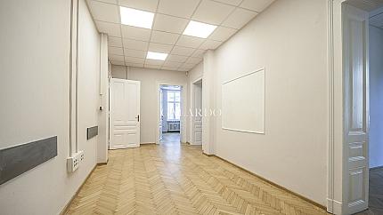 Representative office for rent in the center of the capital