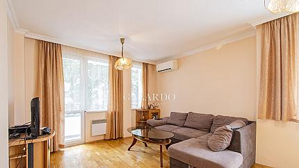 Four-bedroom apartment near Lozenets Residence