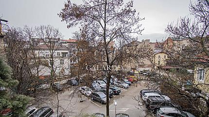 Spacious office in the TOP center meters from Slaveykov square