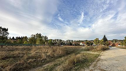 Flat plot facing the street, with. Gorni Okol, Commune. Samokov