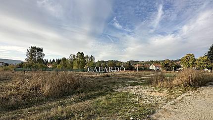 Flat plot facing the street, with. Gorni Okol, Commune. Samokov