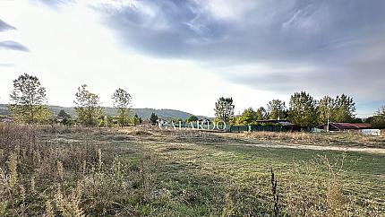 Flat plot facing the street, with. Gorni Okol, Commune. Samokov