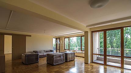 Luxury multi-room apartment in Geo Milev neighborhood