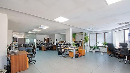 Spacious office in a representative building