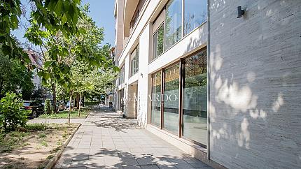 Spacious office in a representative building