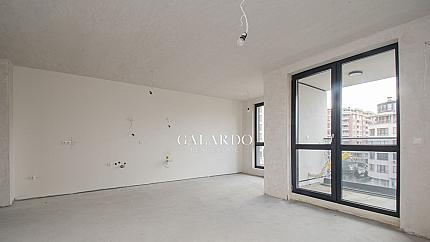 Panoramic two-bedroom apartment in a new building, Poligona quarter