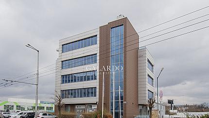 Office building next to the Praktiker store in Druzhba