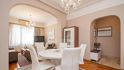 Wonderful apartment with high ceilings on Popa, Center