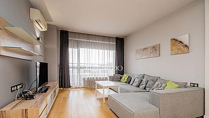 Spacious 3-bedroom apartment in a luxury building in Oborishte