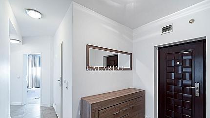 Two-bedroom apartment on Cherni Vrah Blvd.