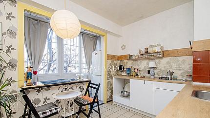 Three-room apartment in Nadezhda district