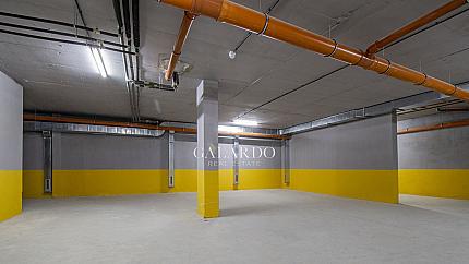 Panoramic apartment with terraces in a new building