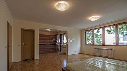 Luxury multi-room apartment in Geo Milev neighborhood