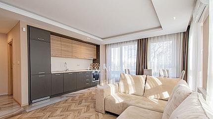 Modern three-bedroom apartment in a building with a doorman, Lozenets district