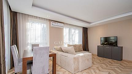 Modern three-bedroom apartment in a building with a doorman, Lozenets district