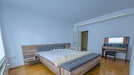 Cozy spacious apartment with garage near Novotel Plovdiv