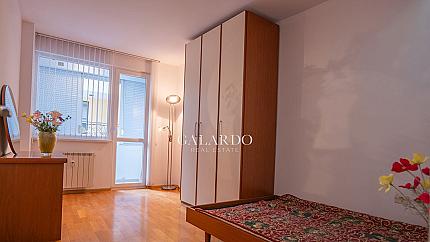 Cozy spacious apartment with garage near Novotel Plovdiv