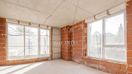 Слънчев двустаен апартамент в кв. "Павлово"