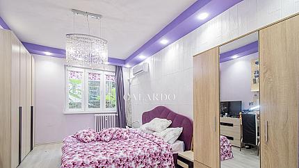 Three-room apartment on "Neofit Rilski" street
