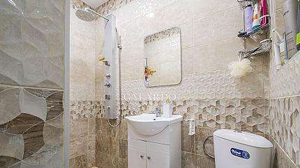 Three-room apartment on "Neofit Rilski" street