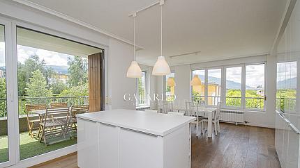 Four-bedroom apartment with stunning views at Residential Park Sofia