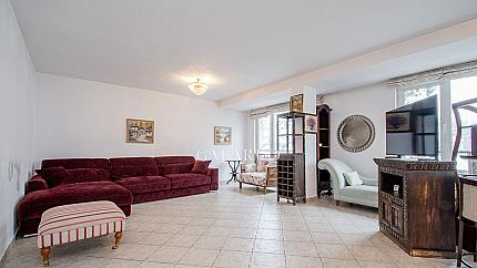 Spacious two-bedroom apartment in Lozenetz distirct