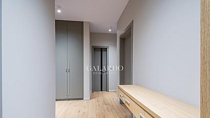 Modern two-bedroom apartment furnished "turnkey" in a luxurious gated complex