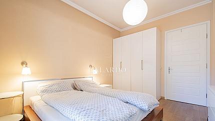 Two-bedroom apartment close to "Oborishte" street