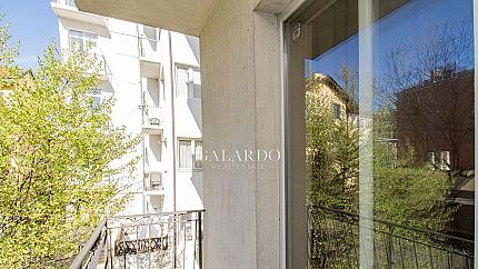 Two-bedroom apartment close to "Oborishte" street