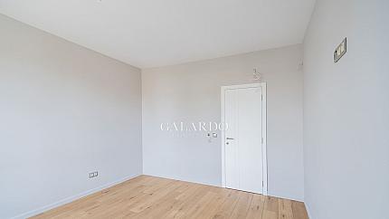 Beautiful two-bedroom apartment in a gated complex