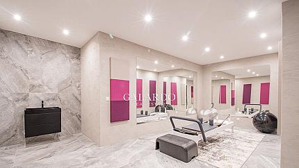 Beautiful two-bedroom apartment in a gated complex