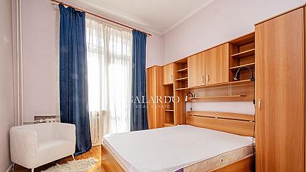 Two-bedroom flat near Slaveykov Square