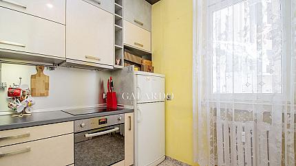 Two-bedroom flat near Slaveykov Square