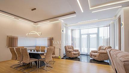 Functional single-family house with a yard in a gated complex in Kv. Dragalevtsi